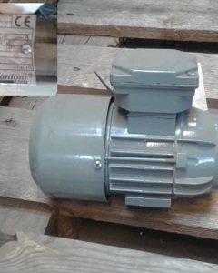 Motor 0.12KW 1400t M&M